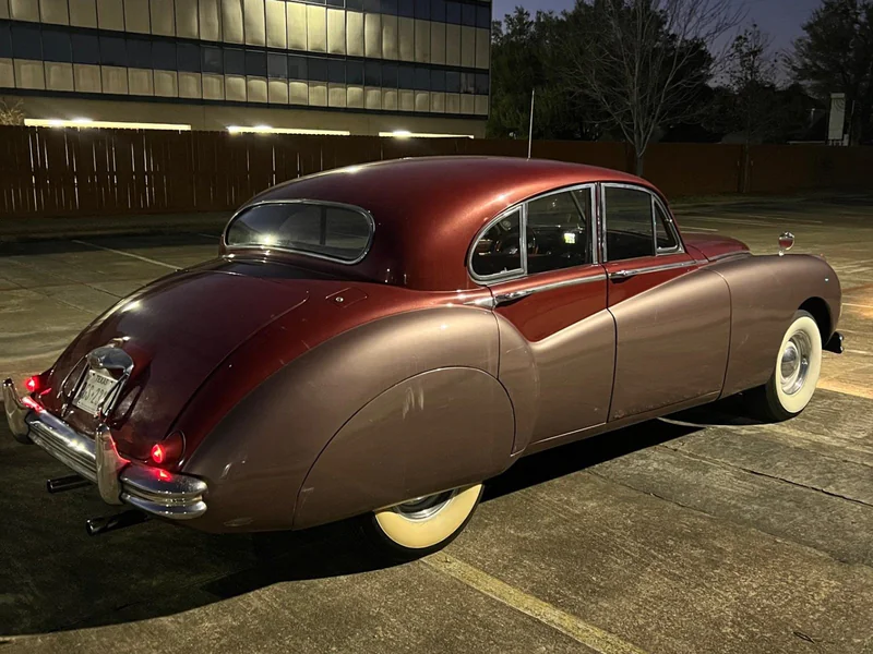 1953 Jaguar MK VII Sedan 4