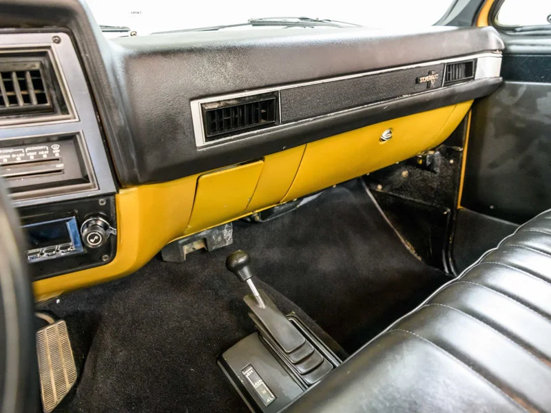 1985 Chevrolet K10 in Los Angeles 11
