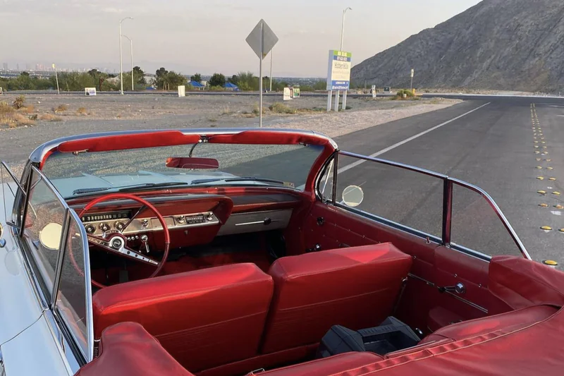 1962 Chevrolet Impala Base 8