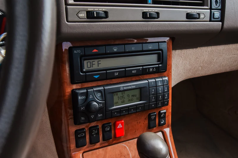 2002 Mercedes-Benz SL500 Base 5