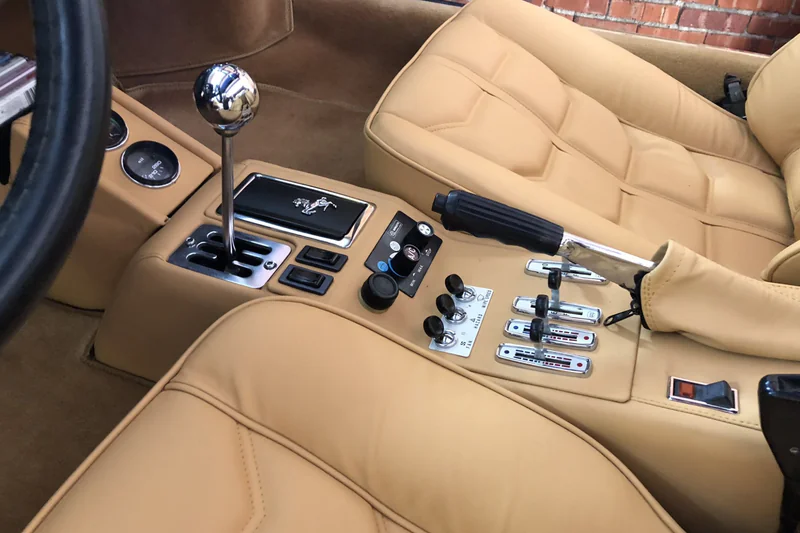 1980 Ferrari 308 GTSi Base 2