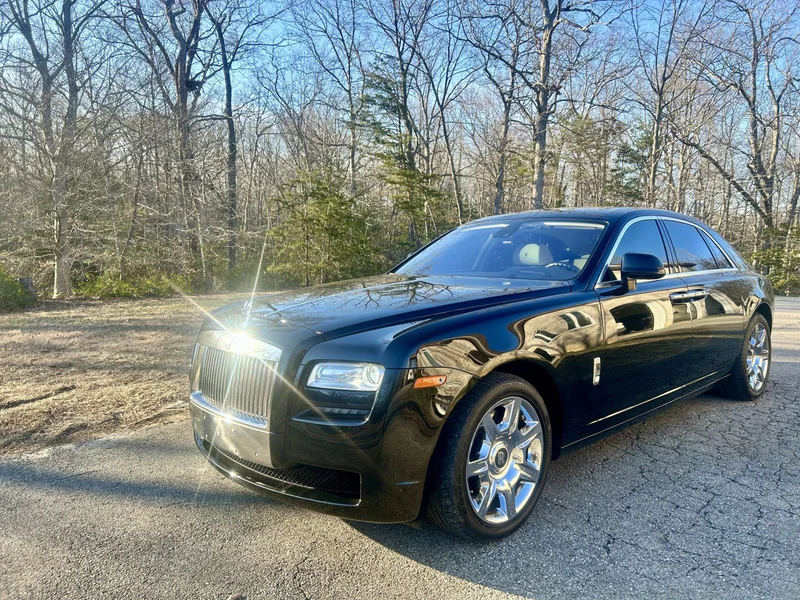 2012 Rolls-Royce Ghost Base 2