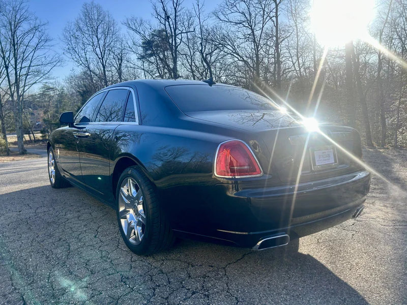 2012 Rolls-Royce Ghost Base 4