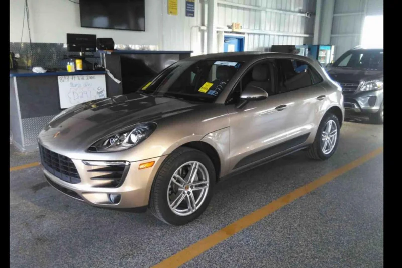 2017 Porsche Macan