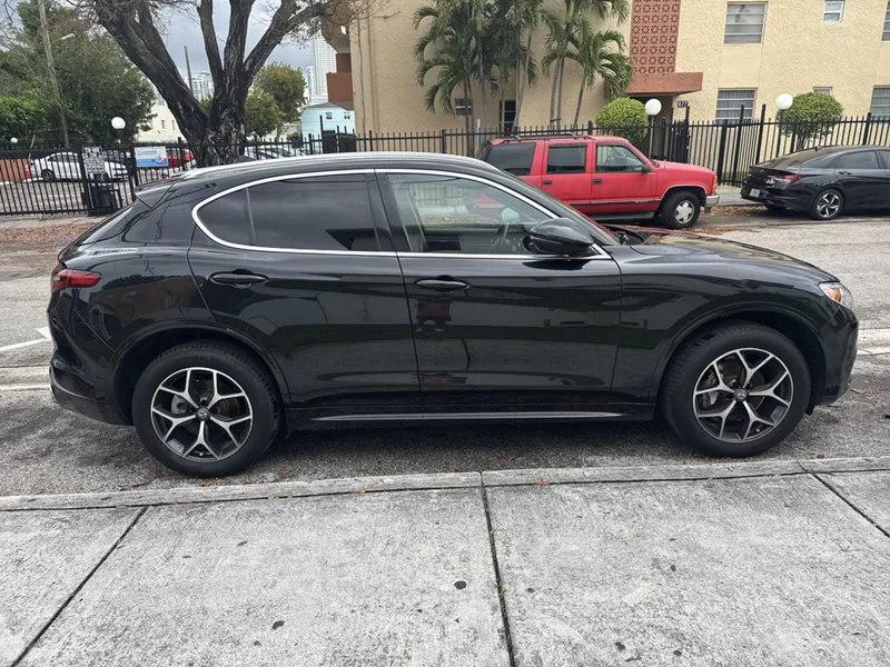 2020 Alfa Romeo Stelvio TI 4