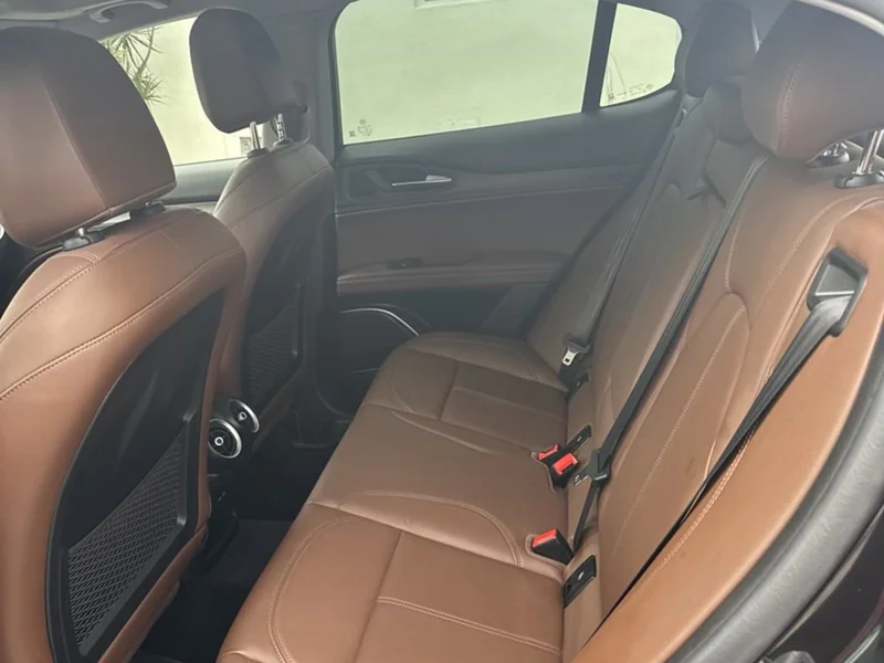2020 Alfa Romeo Stelvio TI 11