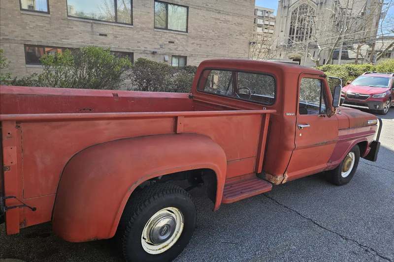 1968 Ford F-100