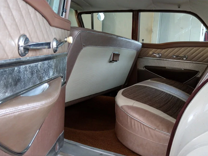 1951 Ford Fairlane Galaxie 500 Base 8