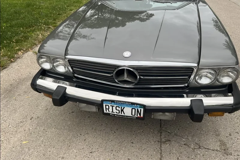 1984 Mercedes-Benz 380SL convertible 2