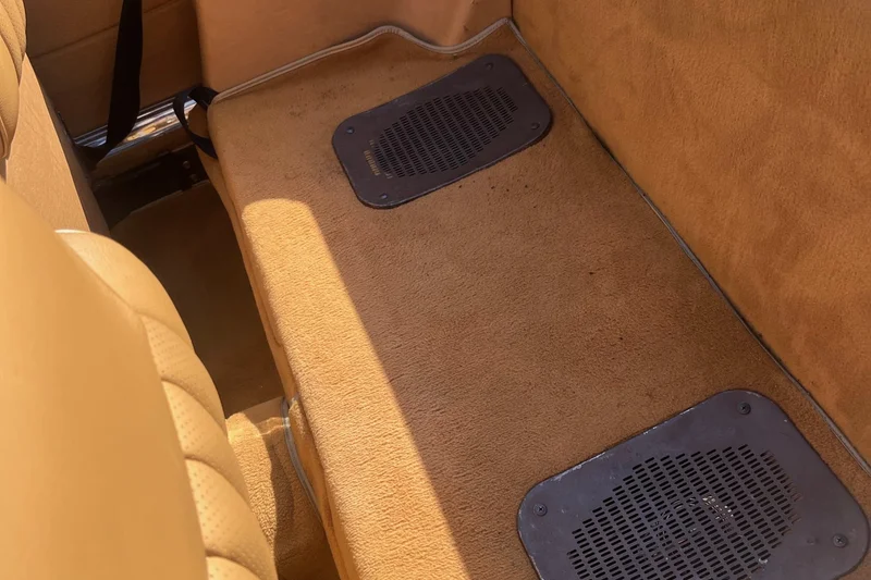 1984 Mercedes-Benz 380SL convertible  8
