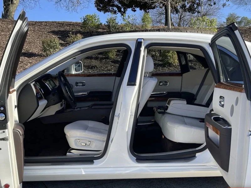 2010 Rolls-Royce Ghost