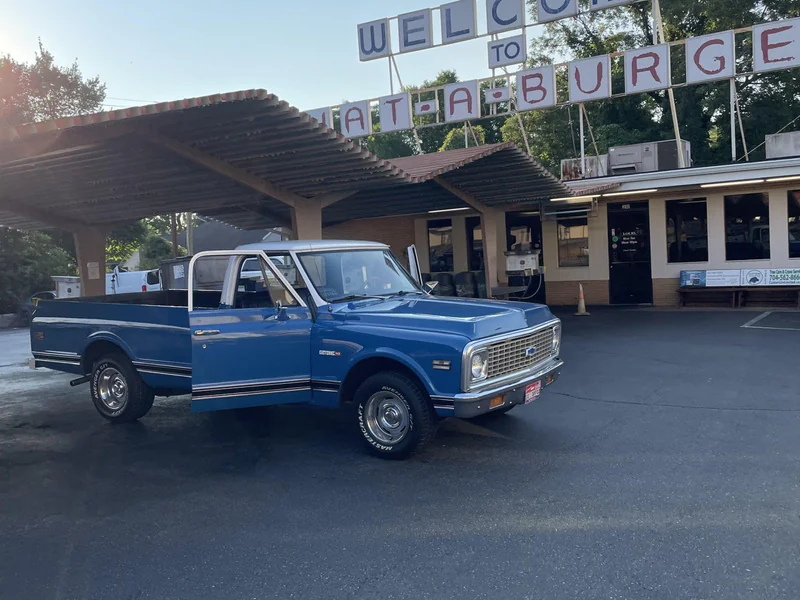1972 Chevrolet C10 Cheyenne 2