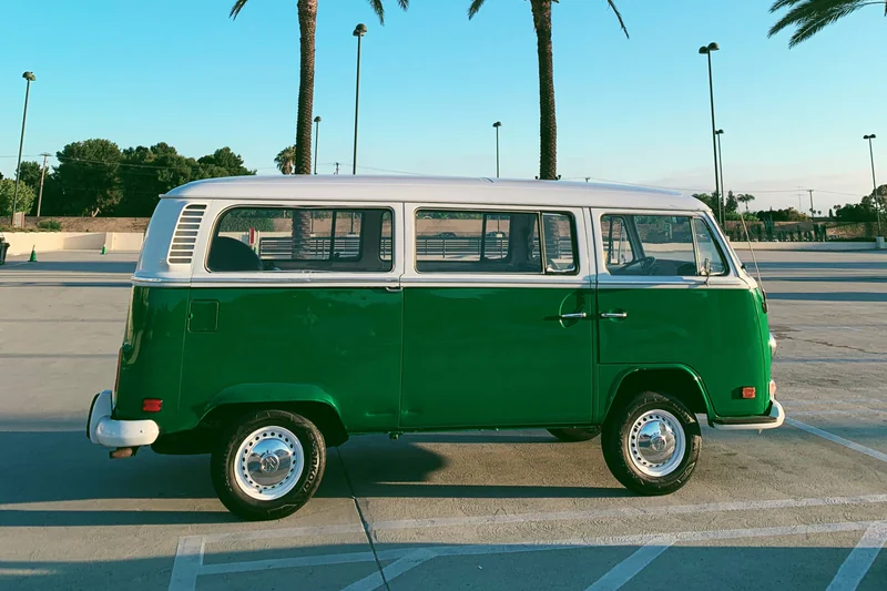 1972 Volkswagen Type 2 Kombi VW Bus Kombi AKA OMG•A•BUS 10