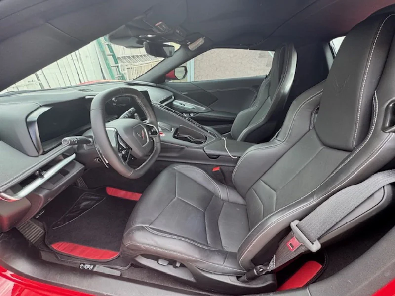 2024 Chevrolet Corvette C8 Stingray 8