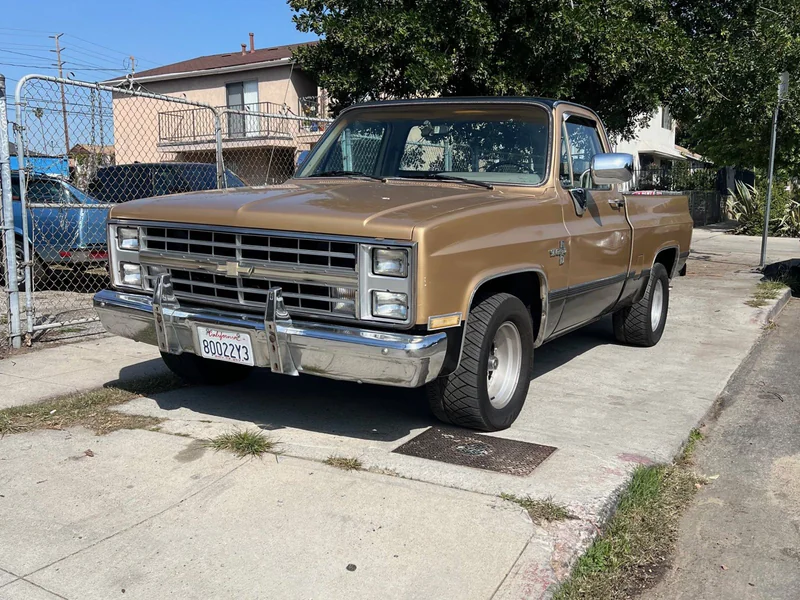 1984 Chevrolet C1500 Scottsdale 3