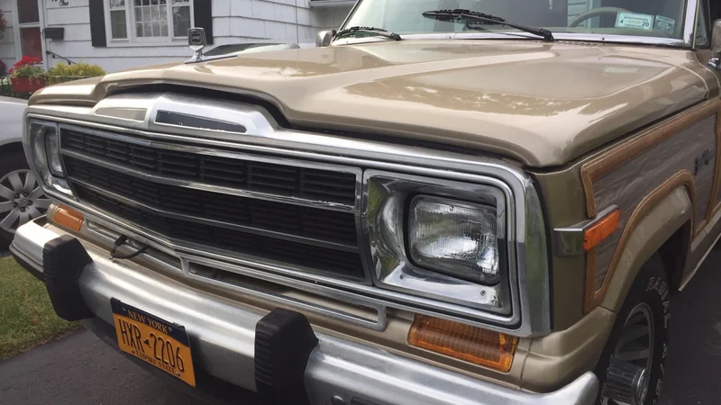 1990 Jeep Wagoneer 3