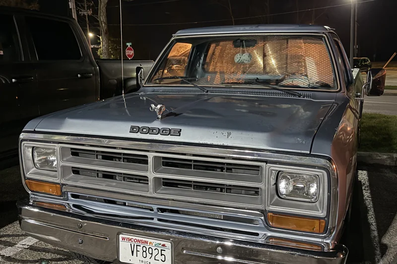 1986 Dodge D150 Power Ram 4
