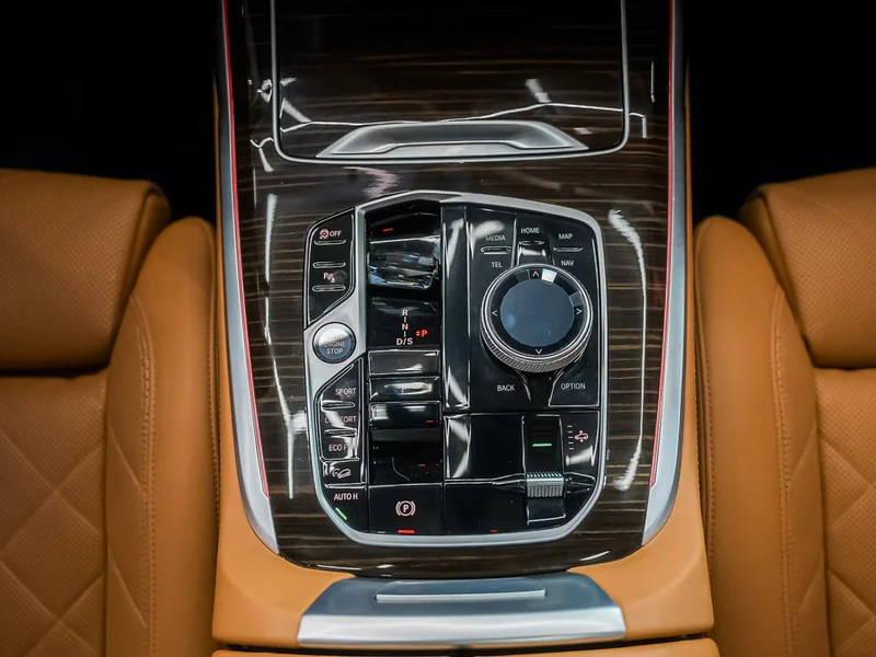 2023 BMW X7 xdrive40i 4