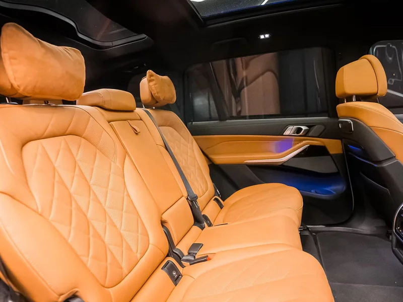 2023 BMW X7 xdrive40i 8