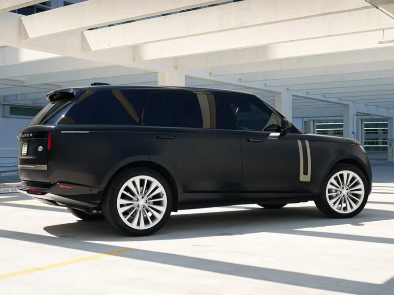 2023 Land Rover Range Rover 2
