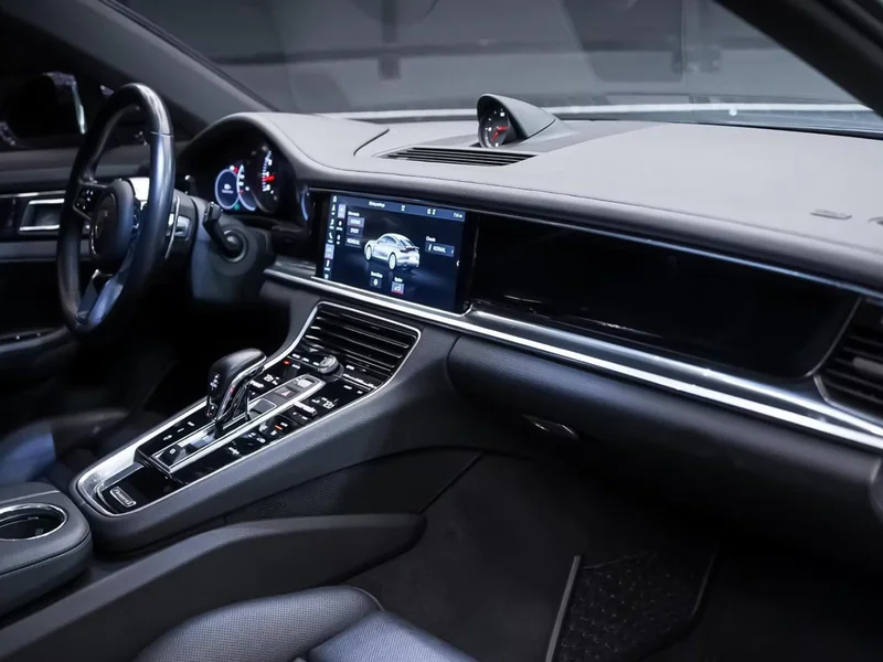 2020 Porsche Panamera 4 5