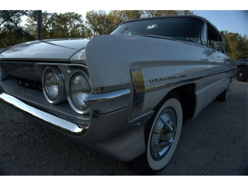 1961 Oldsmobile Dynamic 88 Base 9