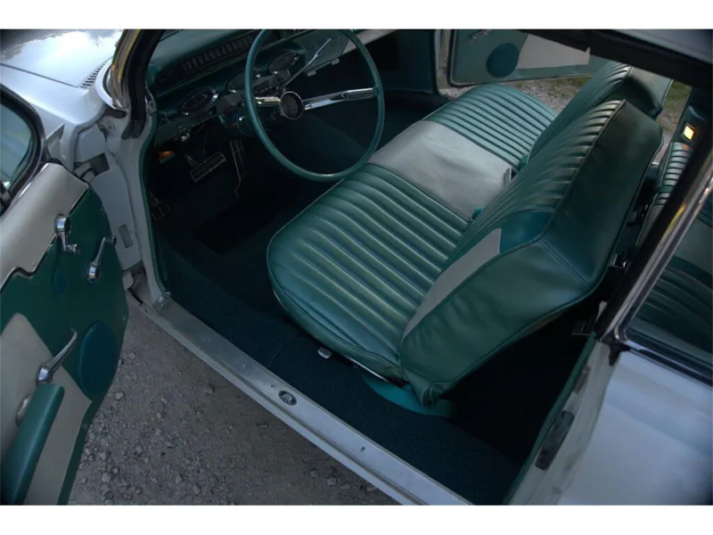 1961 Oldsmobile Dynamic 88 Base 21