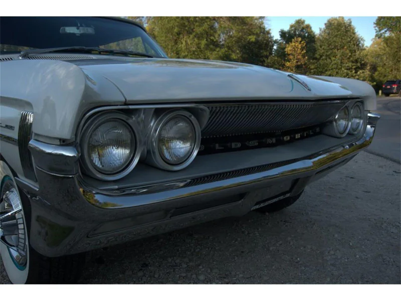 1961 Oldsmobile Dynamic 88 Base 25