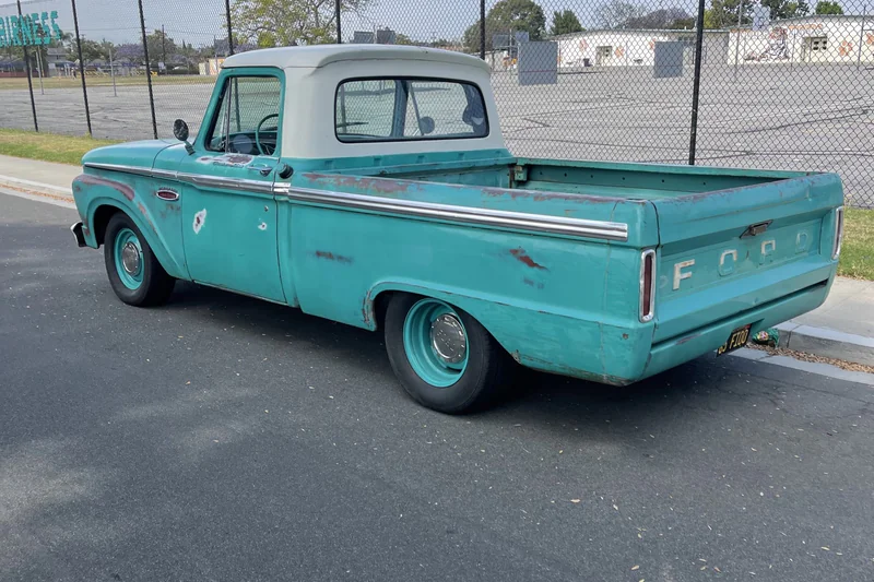 1965 Ford F-100 6