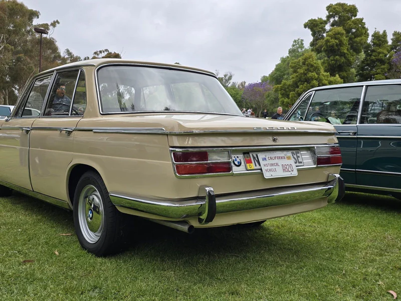 1967 BMW 2000 in Los Angeles 5