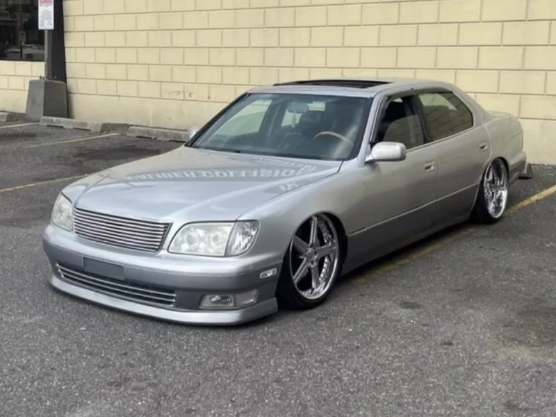 1998 Lexus LS400 Base 3