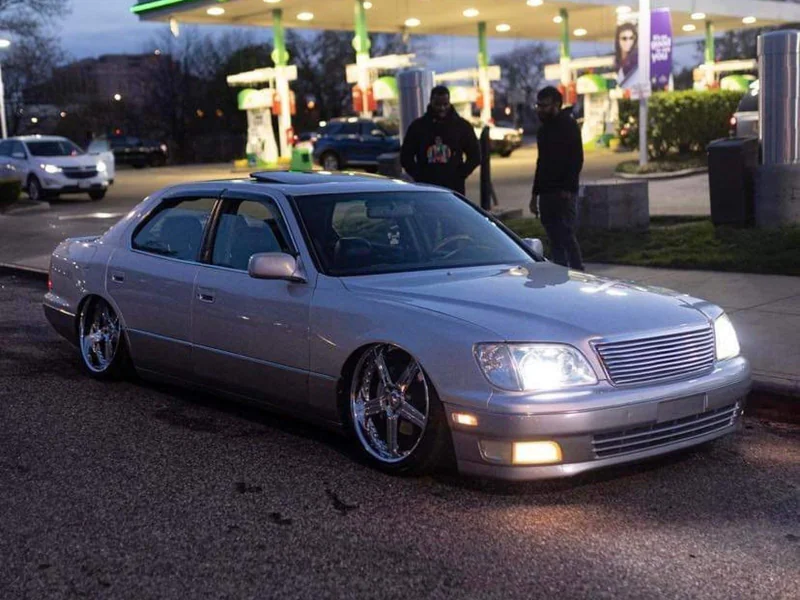 1998 Lexus LS400 Base 4