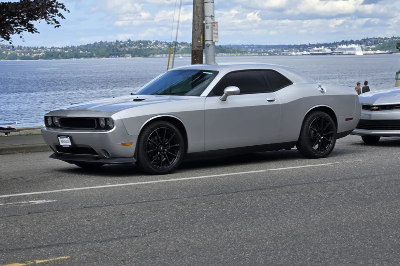 2012 Dodge Challenger SXT 4