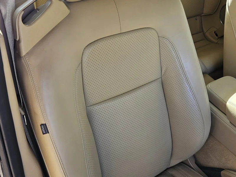 2007 Jaguar XK Base 17