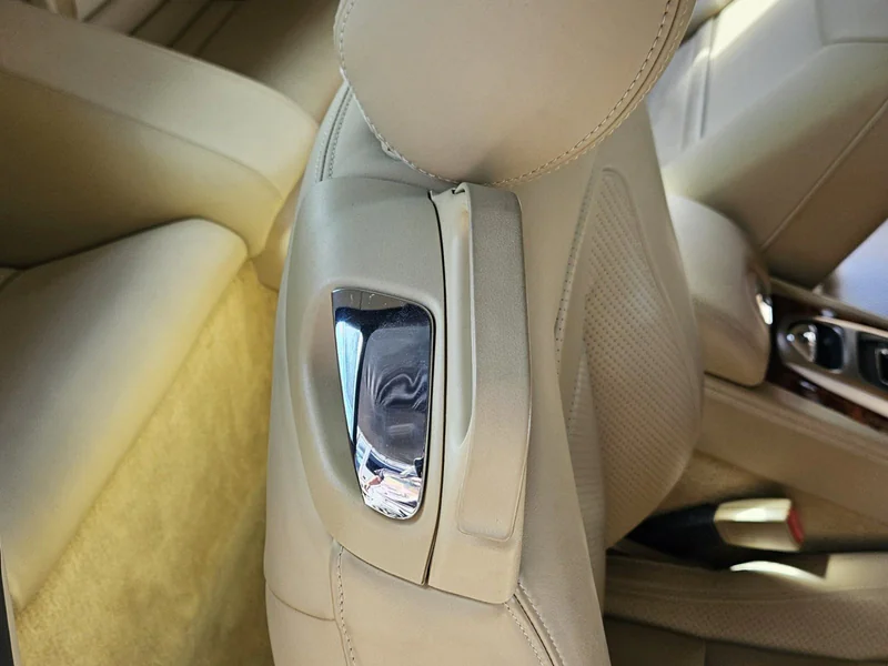 2007 Jaguar XK Base 19