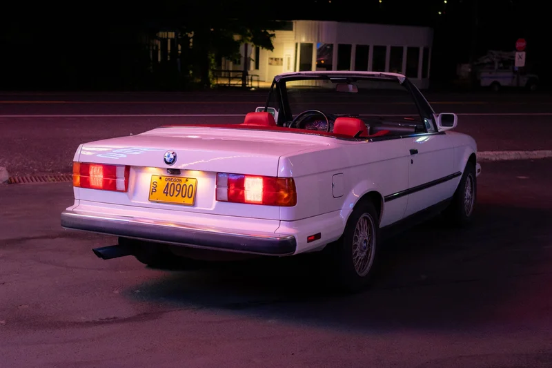 1988 BMW 325i Base 3