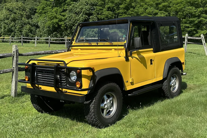 1995 Land Rover Defender 90 Base 17