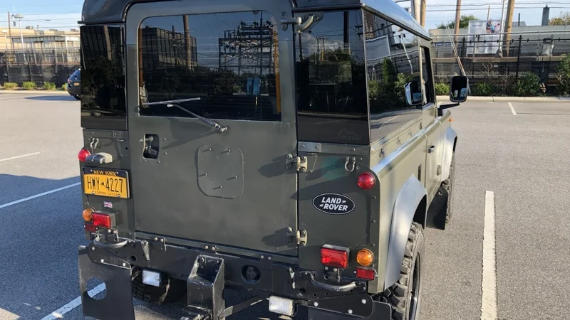 1987 Land Rover Defender 90 (Truck) 5