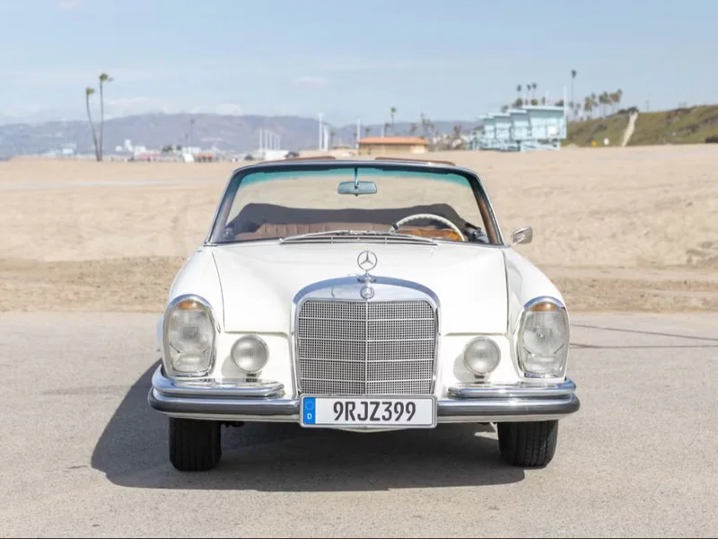 1964 Mercedes-Benz 220SE 2
