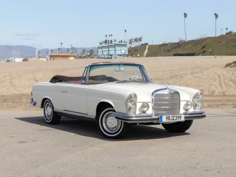 1964 Mercedes-Benz 220SE 4