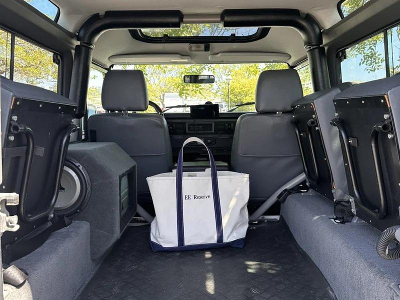 1997 Land Rover Defender 90 (Truck)