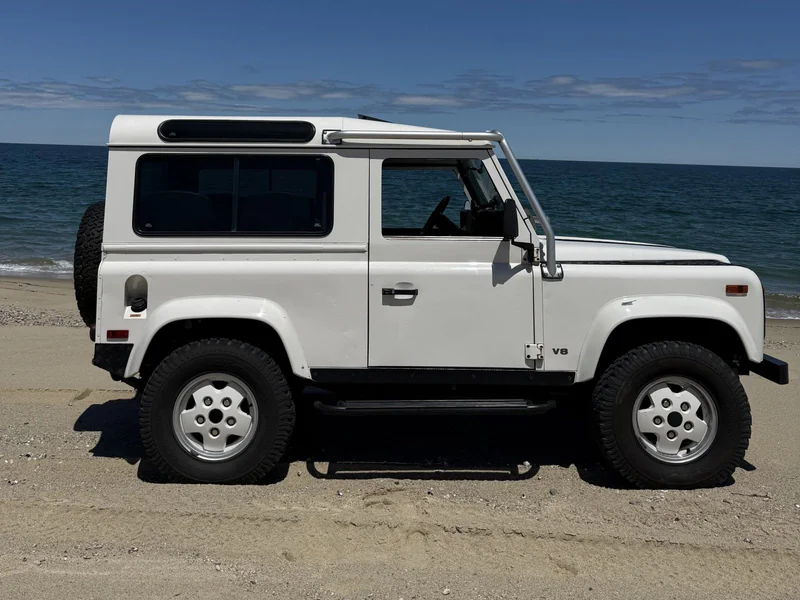 1997 Land Rover Defender 90 (Truck)