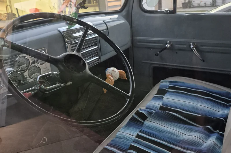 1948 Ford F1 3
