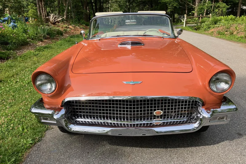 1957 Ford Thunderbird