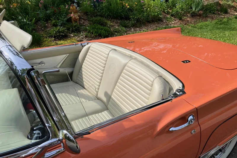 1957 Ford Thunderbird
