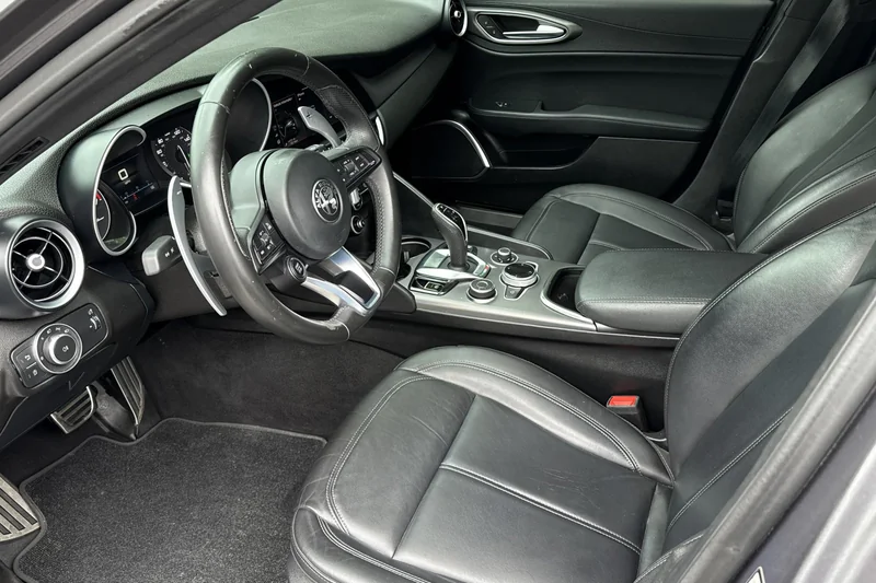 2020 Alfa Romeo Giulia in Lithonia 4