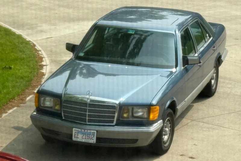 1984 Mercedes-Benz 300SD Base 5