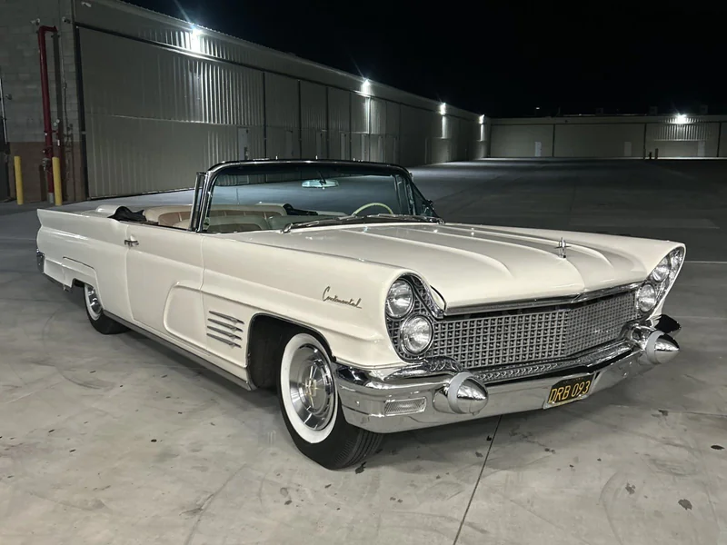 1960 Lincoln Continental Mk V Base 6