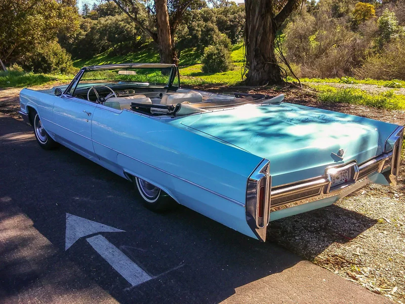 1966 Cadillac DeVille Base 3