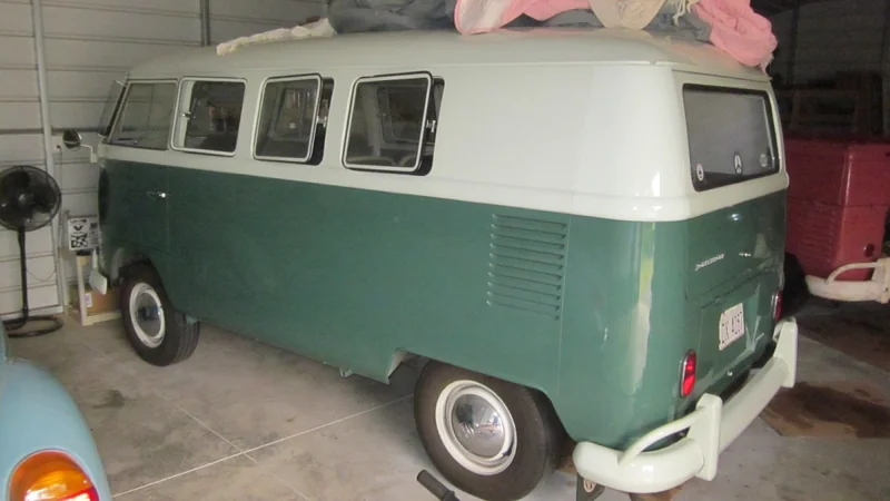 1965 Volkswagen Transporter (Van) 2